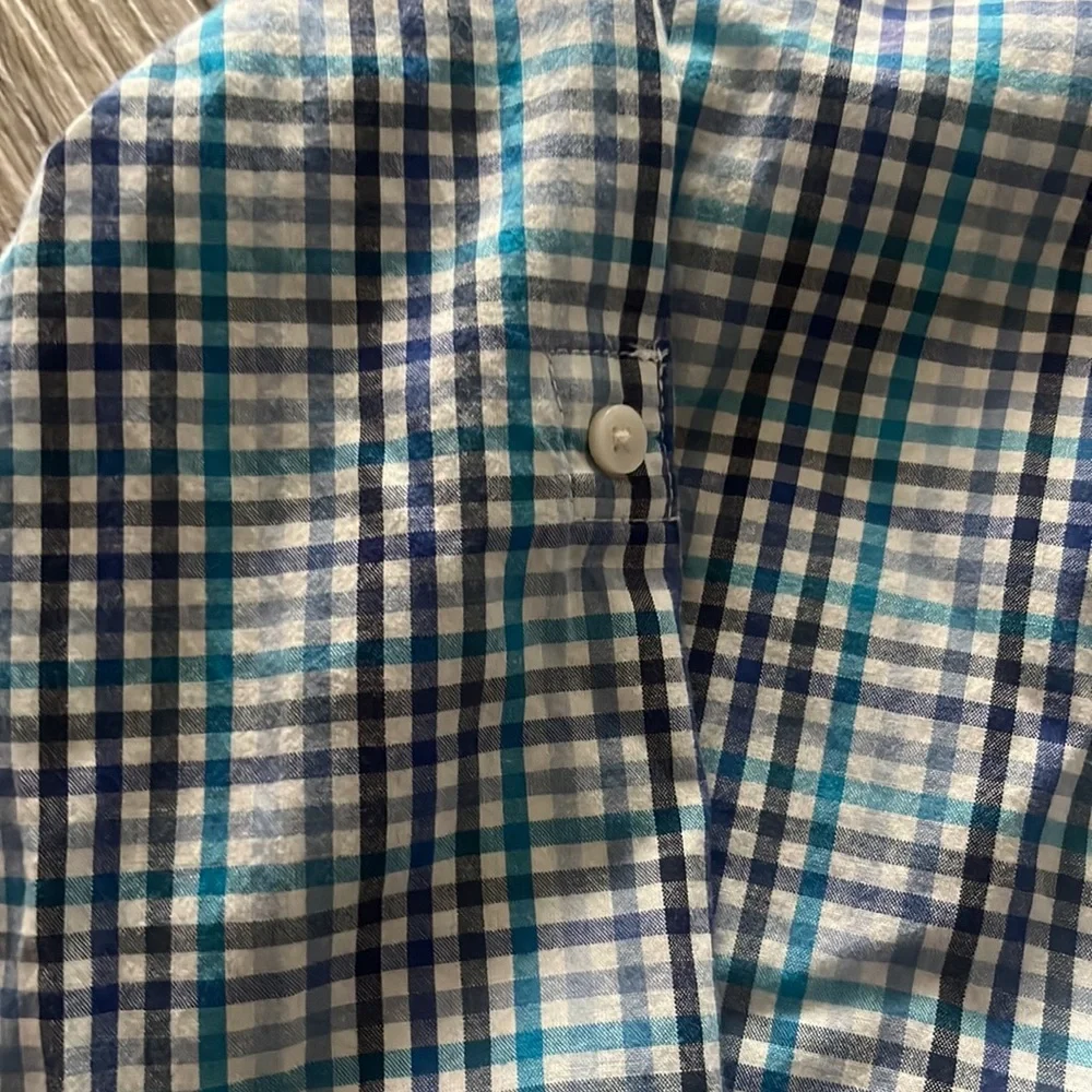 EUC The Children’s Place plaid button down camp shirt, sz 7/8
